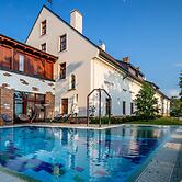Hotel Vécsecity Wellness and Conference