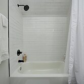 The Oasis Studio - Fountain Square