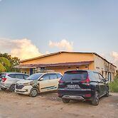 OYO 91051 Penginapan Pondok Ratu 354