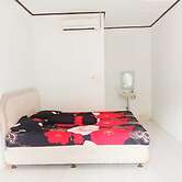 OYO 3303 Penginapan Putri Asih Sawarna