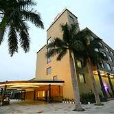 Hotel Kanha's Palm Springs