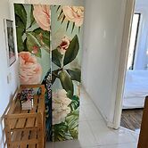 Close Airport Style Home