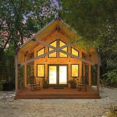 Cedar Creek - Glamping in the Ozarks!