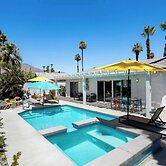 Demuth Park Desert Oasis - Pool - Tiki Room