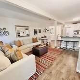 Windmill Cottage at Abbey Springs Near Lake & Shops!