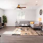 Large 4-bedroom House With AIR Hockey Table Close TO Disneyland IN Ora