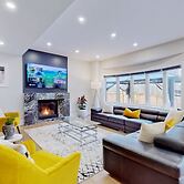 Family Modern Walkout Basement w Sauna Ski Resort 30min