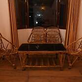 Wood Castle Luxury Home Stay