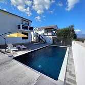 Apartment With a Pool, Mountainview, Near the Sea!