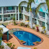 Reef Adventureland Motel