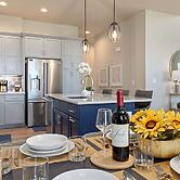 Elegant Home Near TPC Golf Course and Trails