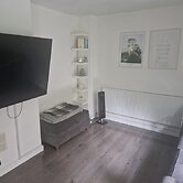 Immaculate 1-bed Apartment in Woodford Green