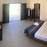 Balong Balong Surf Bungalows