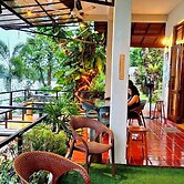 MYH - Lake Front Pvt Villa