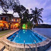 MYH - Lake Front Pvt Villa With Staff and Includes Free Breakfast of Y