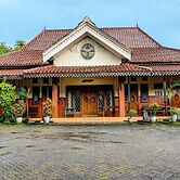 OYO 92332 Griyo Werdiningsih