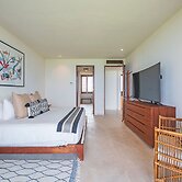 Luxurious 4 Bedroom Condo