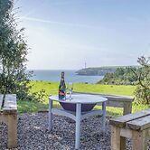 Haven View - 1 Bed Shepherds Hut - St Ishmael's