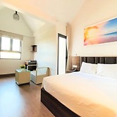 Capital O 1194 Bee Hotel