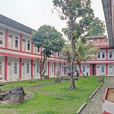 SPOT ON 92834 Wisma Dira Tiara Syariah