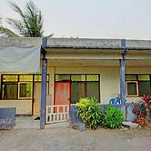 Hotel O Penginapan 3 Bersaudara Near Pasar Sengkol