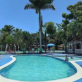 Hotel Cabañas River Park