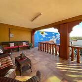 Homely Mexican Accent Apartment 2