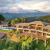 Lamangata Luxury Surf Resort