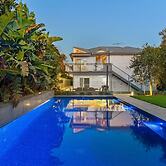 Blairgowrie Beachside Retreat Solar Heated Pool