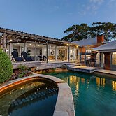 Tranquil Estate With Pool Heated Spa Gardens