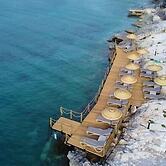 AKVARYUM BUTİK OTEL KARABURUN