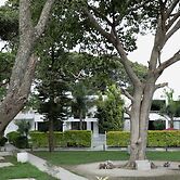 Villa Alpha International Hotel