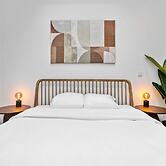 Charming Clausen Getaway Serene ID209