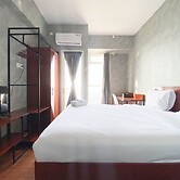 Homey And Good Choice Studio At Amartha View Apartment