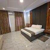 De James Hotels & Suites