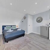 Remarkable Serviced Room West Drayton London UB7