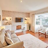 Host Stay Newsam Crescent