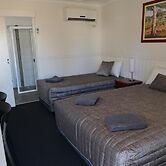 Charleville Waltzing Matilda Motor Inn