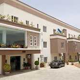 Novel Suites And Resort