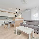 Family Apartment With AC by Renters
