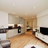 Seven Stays Modern Studio Apartment - Solihull