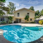 Spacious Tampa Vacation Rental ~ 7 Mi to Beach!