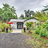 New Smyrna Beach Cottage ~ 1 Mi to Downtown!