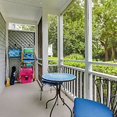 < 1 Mi to Beach: Condo w/ Wet Bar in Hilton Head