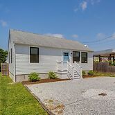 Beautiful Cape May Cottage: Walk to Beach & Mall!