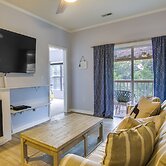 Condo w/ Pool Access ~ 2 Mi to Rehoboth Beach!