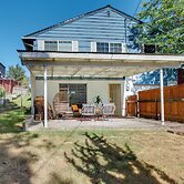 Updated Tacoma Home w/ Fire Pit!