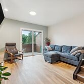 Charming Lafayette Getaway With Fireplace!