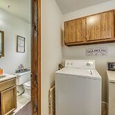 Ruidoso Home w/ Balcony ~ 16 Mi to Ski Apache!