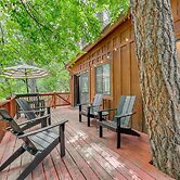 Inn of the Mountain Goats Ruidoso Cabin w/ Deck!